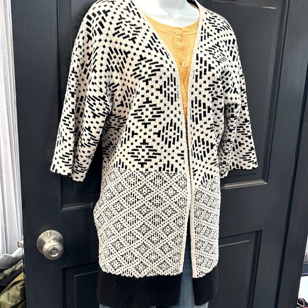 H&M Black And White Design Sweater, Size Small